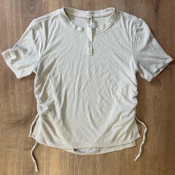 Lululemon Side Cinch Ribbed T-Shirt - Picture 4 of 8